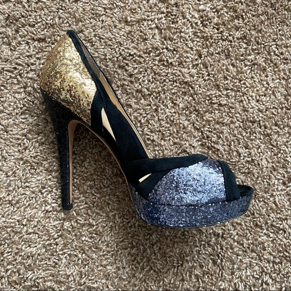 Ivanka Trump sparkle and suede stilettos - Picture 4 of 6
